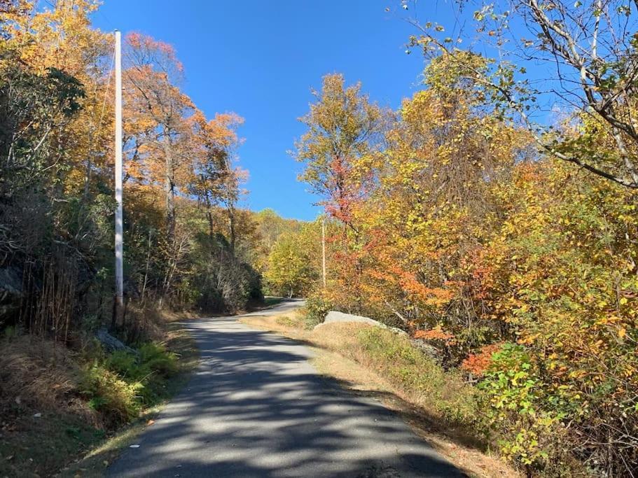 Blue Ridge Parkway Panoramic Paradise-60 Mile View Fancy Gap ภายนอก รูปภาพ