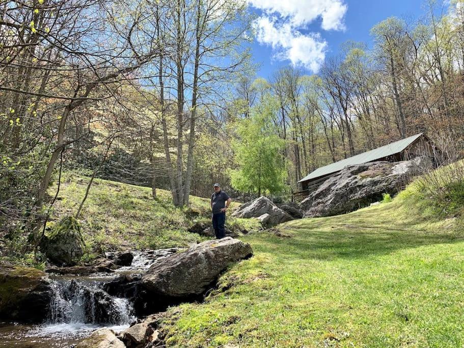 Blue Ridge Parkway Panoramic Paradise-60 Mile View Fancy Gap ภายนอก รูปภาพ